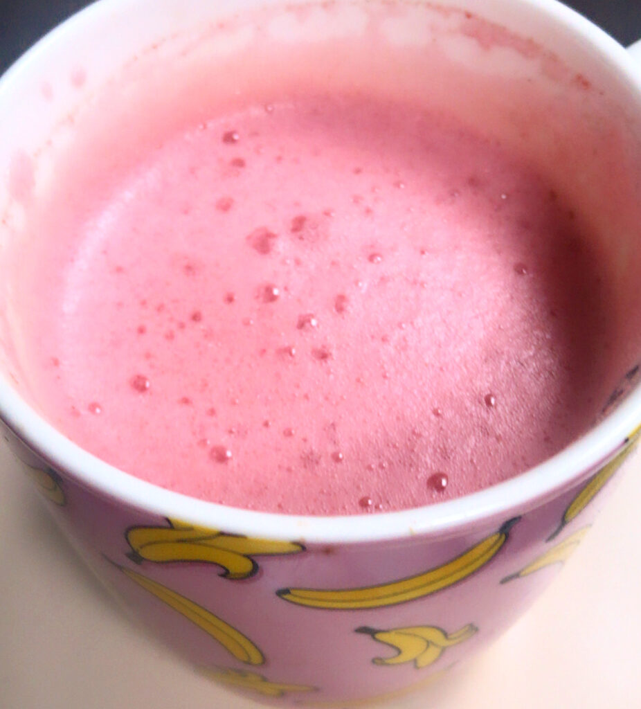 Beetroot latte, ma boisson santé pour voir la vie en rose !