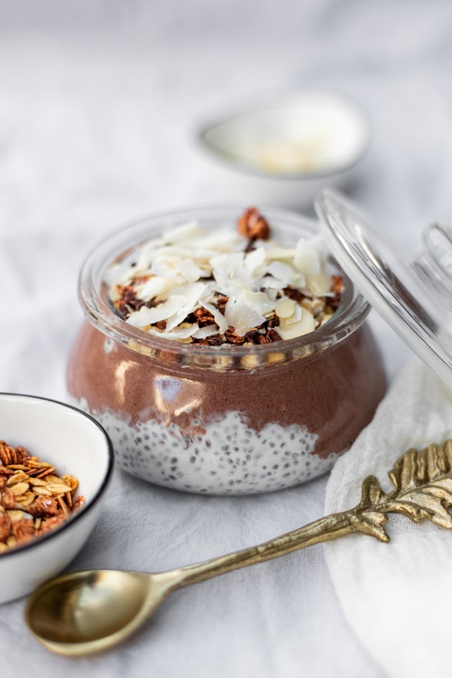 Brooklynfit-recette saine pudding graines de chia cacahuètes et chocolat