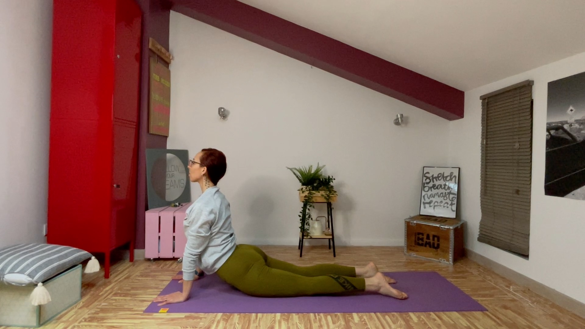yoga matinal avec les salutations au soleil